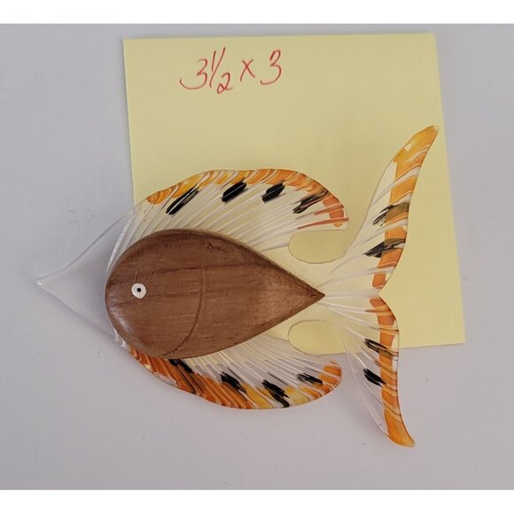 Clear Lucite, Carved Wood Fish Brooch, M149 - Picture 11 of 12